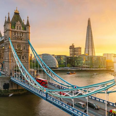 Tower Bridge Rainbow Suites London Exterior foto